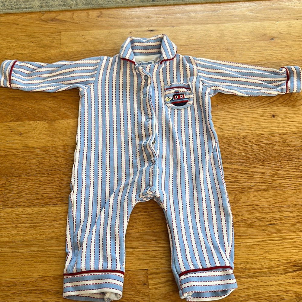 Jojo maman Bebe one piece pj set